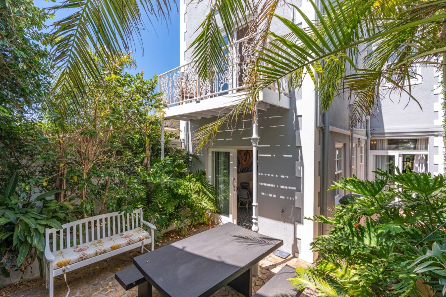 4 Bedroom Property for Sale in Oranjezicht Western Cape